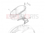 vespa GTS 300 Super ie (USA) Helmet huosing - Undersaddle